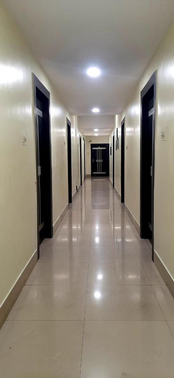 Hotel The Avenue Gamharia Exterior foto